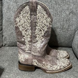 Women’s corral boots